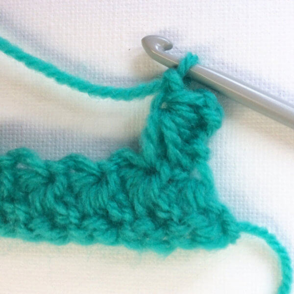 Crochet the Star Stitch - a tutorial by La Visch Designs - www.lavisch.com