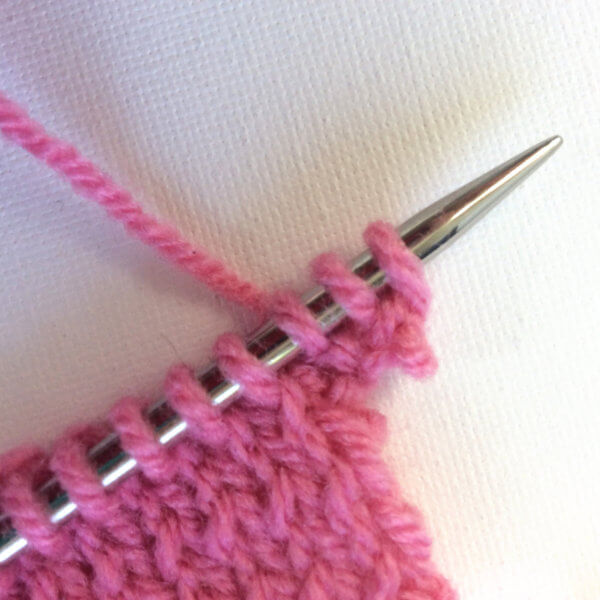Knitting the i-cord bind-off - a tutorial by La Visch Designs - www.lavisch.com