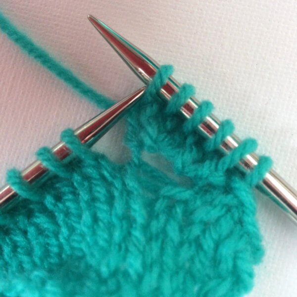 Bobble bind-off tutorial by La Visch Designs - www.lavisch.com