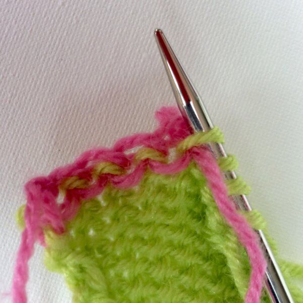 Making a crochet provisional cast-on - a tutorial by La Visch Designs