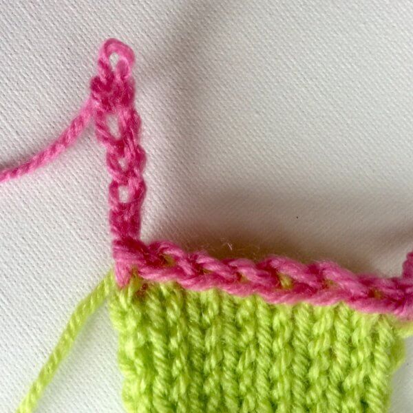 Making a crochet provisional cast-on - a tutorial by La Visch Designs