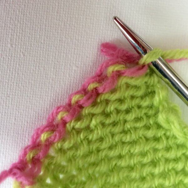 Making a crochet provisional cast-on - a tutorial by La Visch Designs