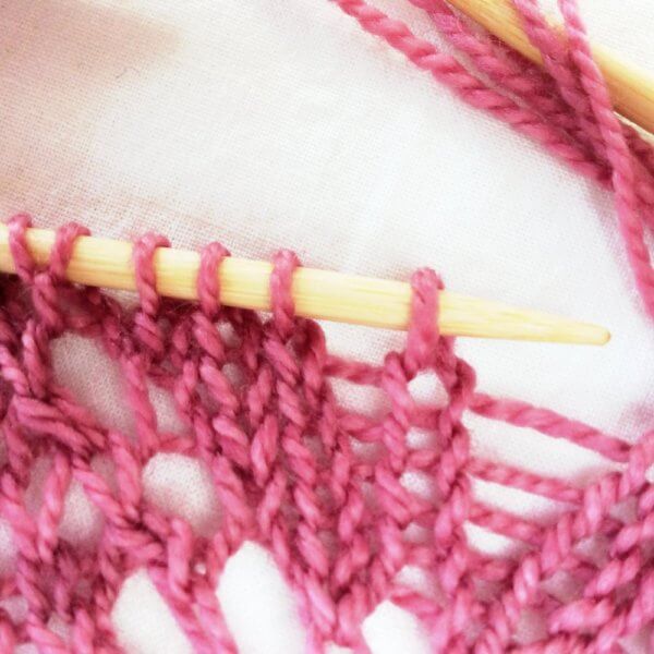 Fixing a mistake in lace knitting with La Visch Designs