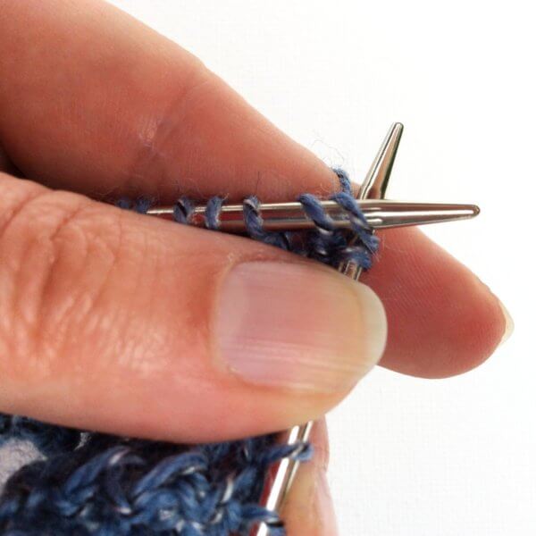 Rick rack rib in the round - a tutorial by La Visch Designs