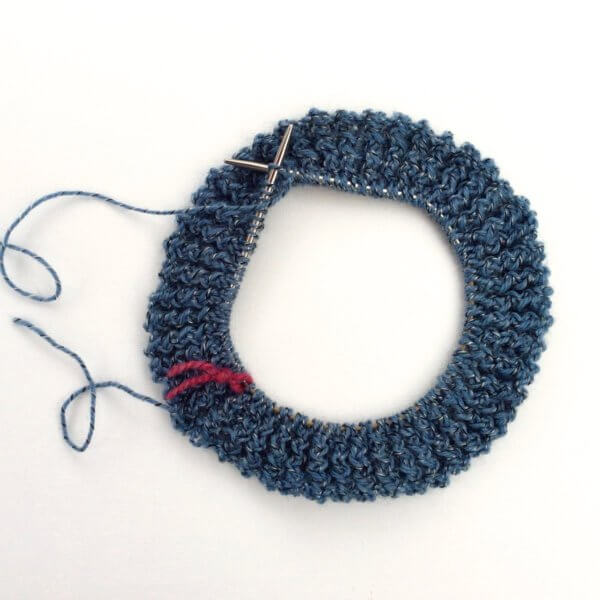 Rick rack rib in the round - a tutorial by La Visch Designs