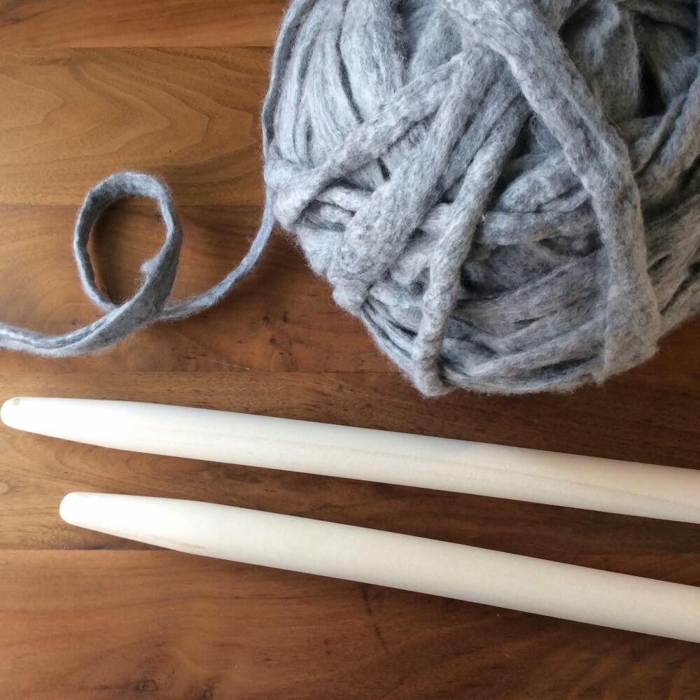 tutorial preparing roving for extreme knitting La Visch Designs
