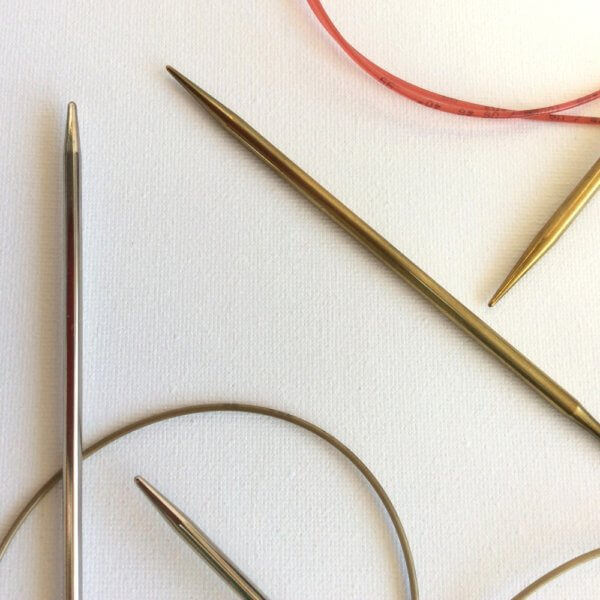 Choosing circular knitting needles - by La Visch Designs