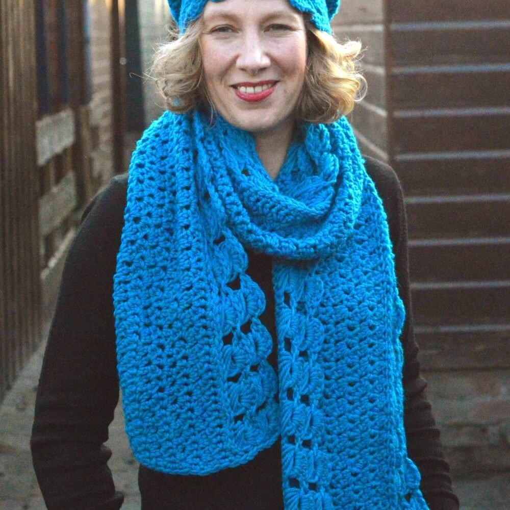 hugs & kisses scarf by La Visch Designs