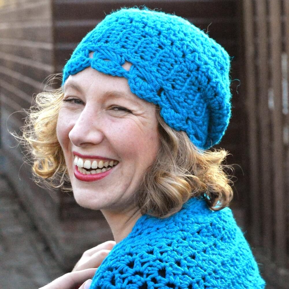 hugs & kisses hat by La Visch Designs