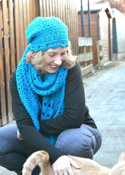 hugs & kisses scarf by La Visch Designs