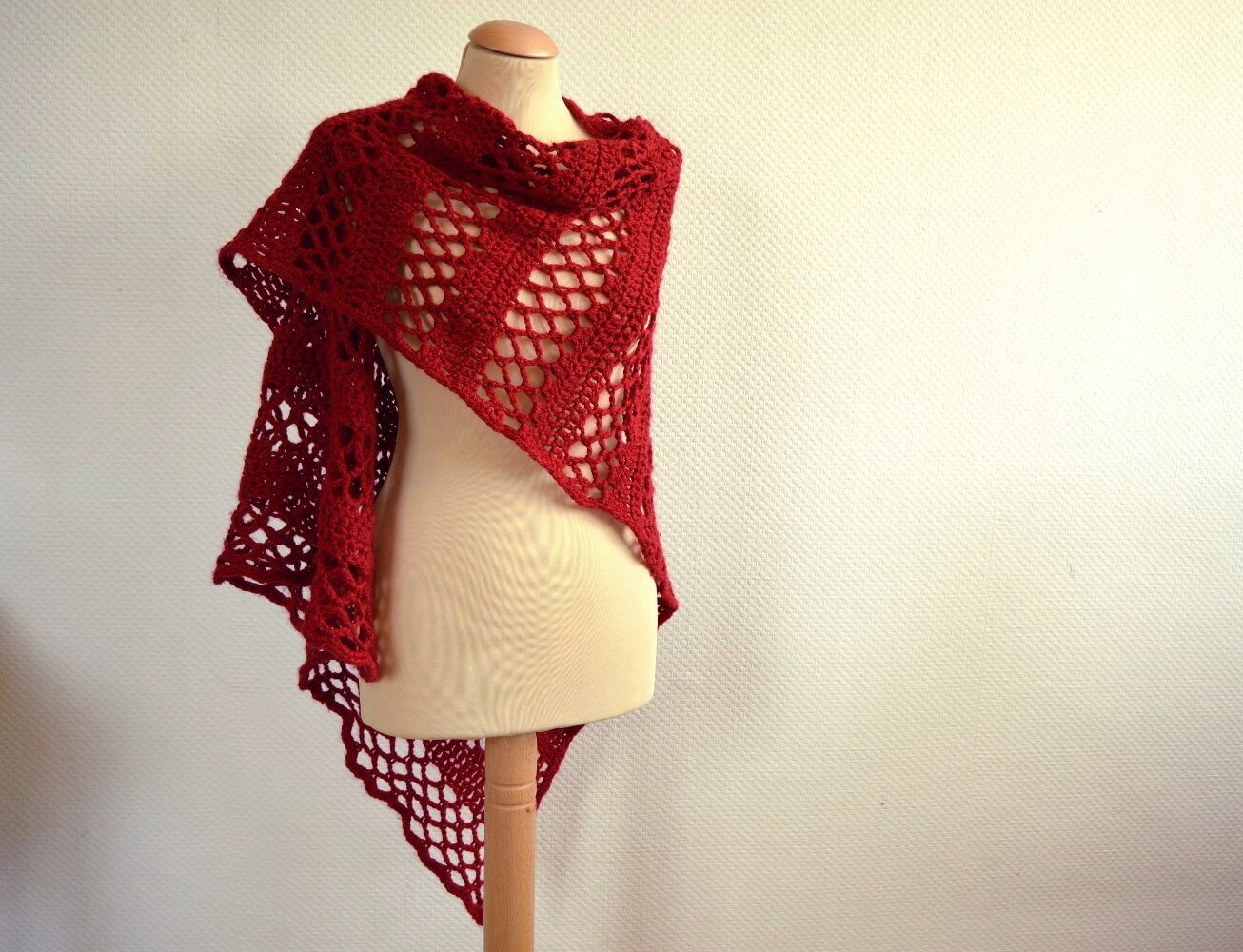 asymmetrical wedge shawl - La Visch Designs