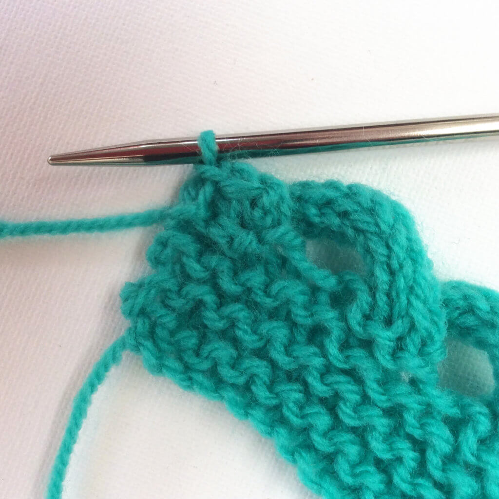 tutorial knitting the loopy bindoff La Visch Designs