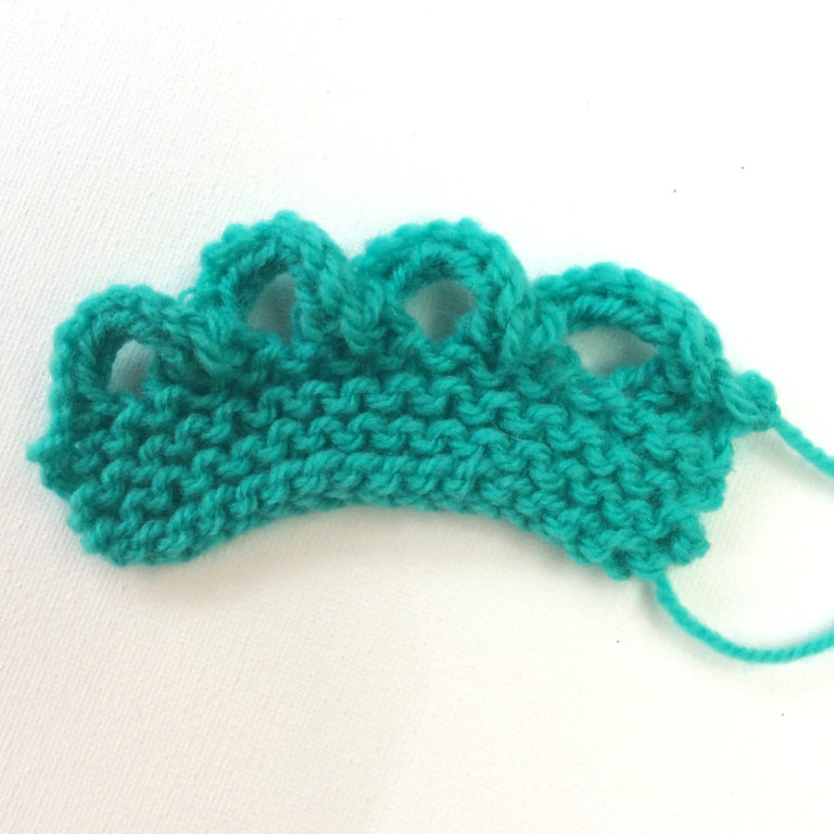 tutorial knitting the loopy bindoff La Visch Designs