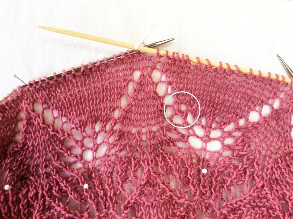 Fixing a mistake in lace knitting with La Visch Designs