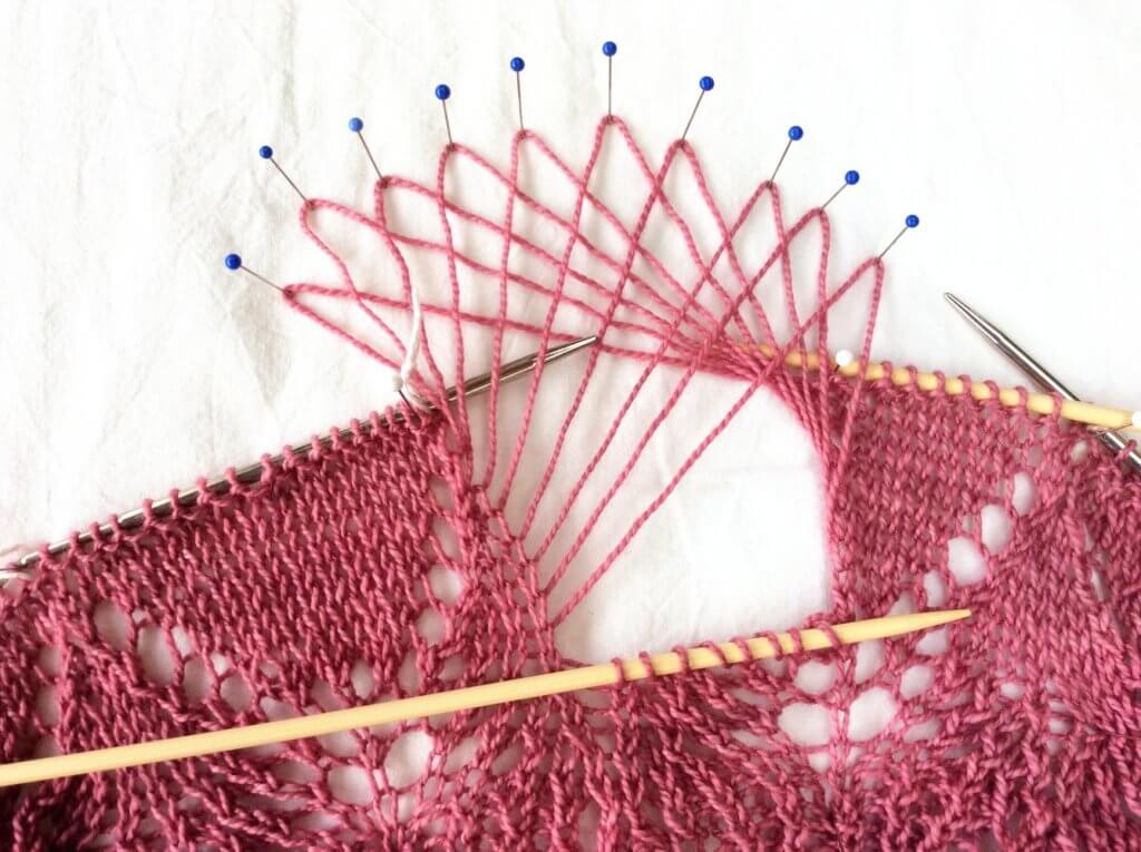 fixing a mistake in lace knitting - La Visch Designs