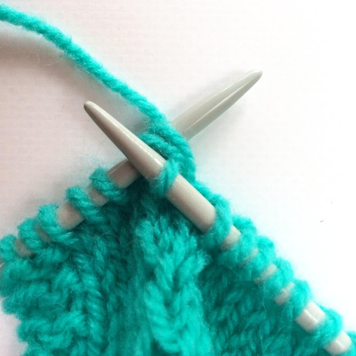 tutorial knitting the k2tog decrease La Visch Designs