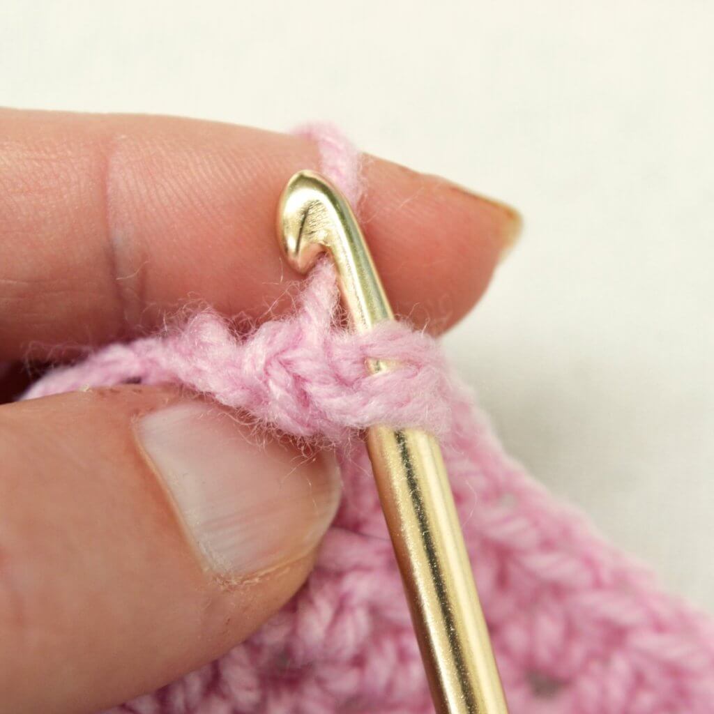 tutorial reverse single crochet (rsc) La Visch Designs