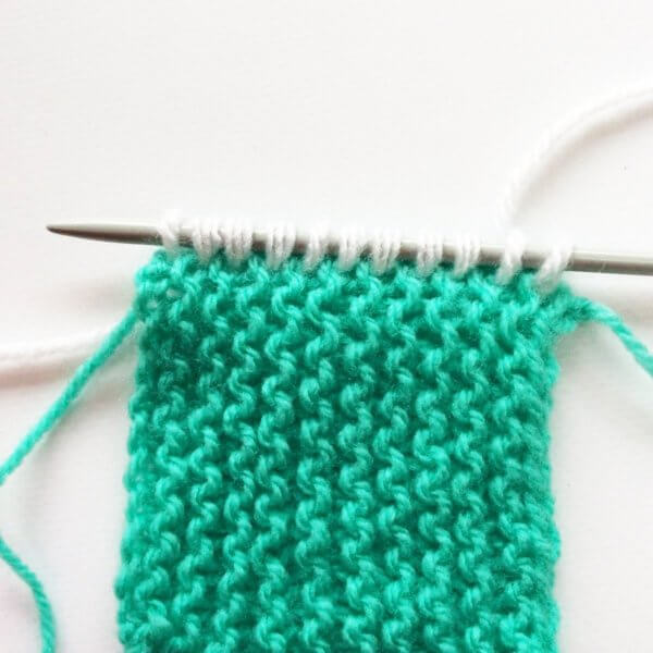 Tutorial pick-up & knit from garter stitch - by La Visch Designs