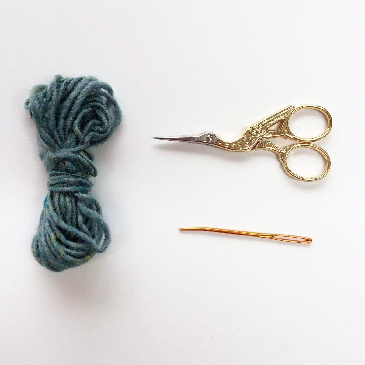 tutorial fixing a dropped stitch in garter stitch La Visch Designs
