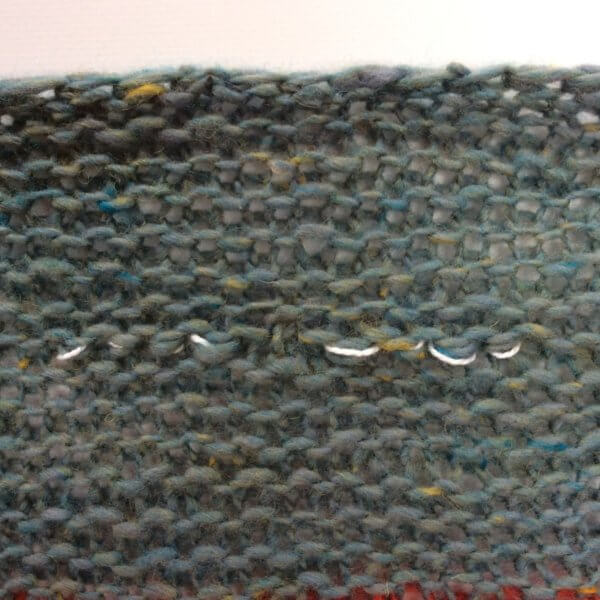 Fixing a dropped stitch in garter stitch - by La Visch Designs