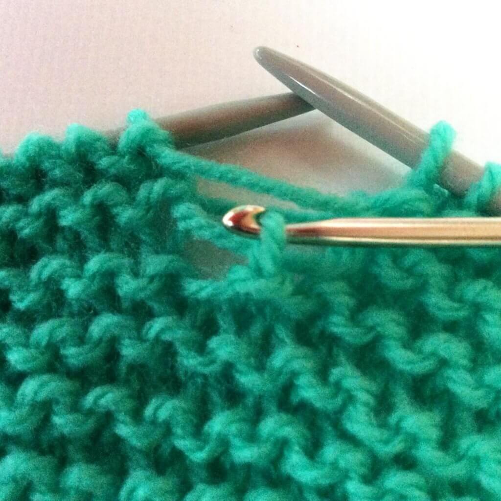 How to pick up a dropped stitch - by La Visch Designs