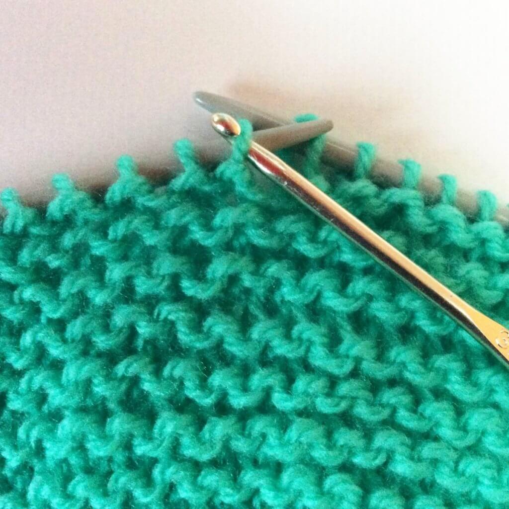 How to pick up a dropped stitch - by La Visch Designs