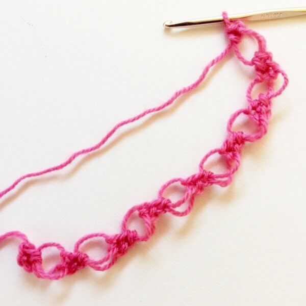 Crochet the Solomon's knot - a tutorial by La Visch Designs