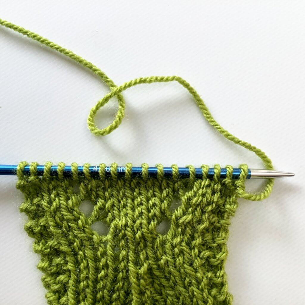 tutorial - working a double yo - La Visch Designs