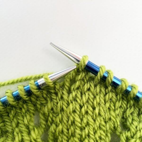 tutorial - sl1-k2tog-psso left-leaning double decrease - La Visch Designs