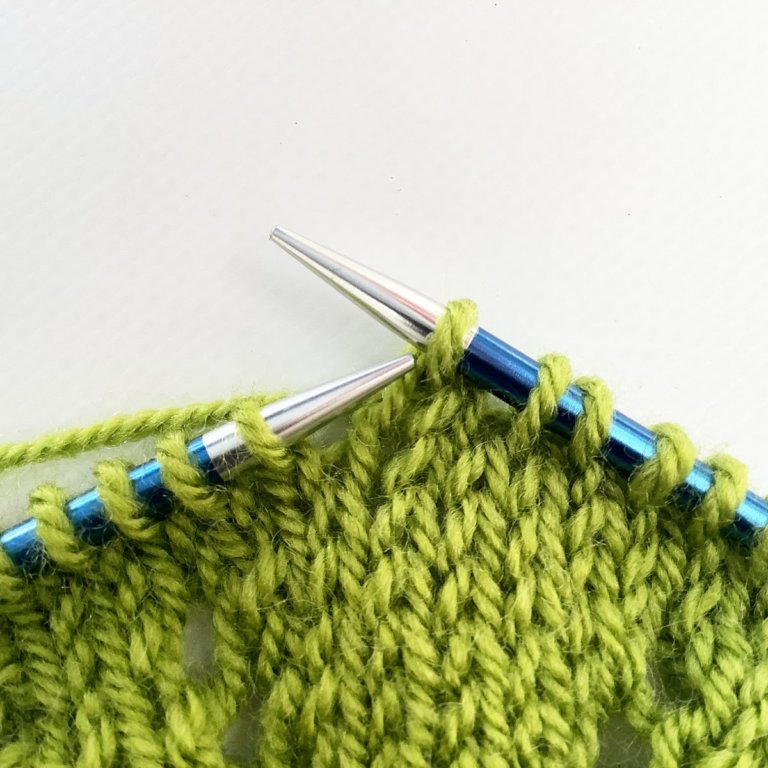 tutorial - sl1-k2tog-psso left-leaning double decrease - La Visch Designs