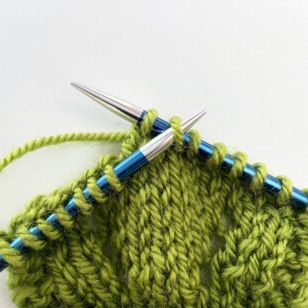 tutorial - sl1-k2tog-psso left-leaning double decrease - La Visch Designs