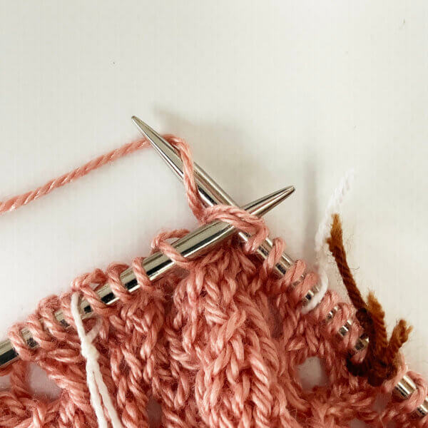 tutorial - working the bunny ears yo stitch - La Visch Designs