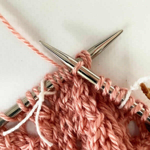 tutorial - working the bunny ears yo stitch - La Visch Designs