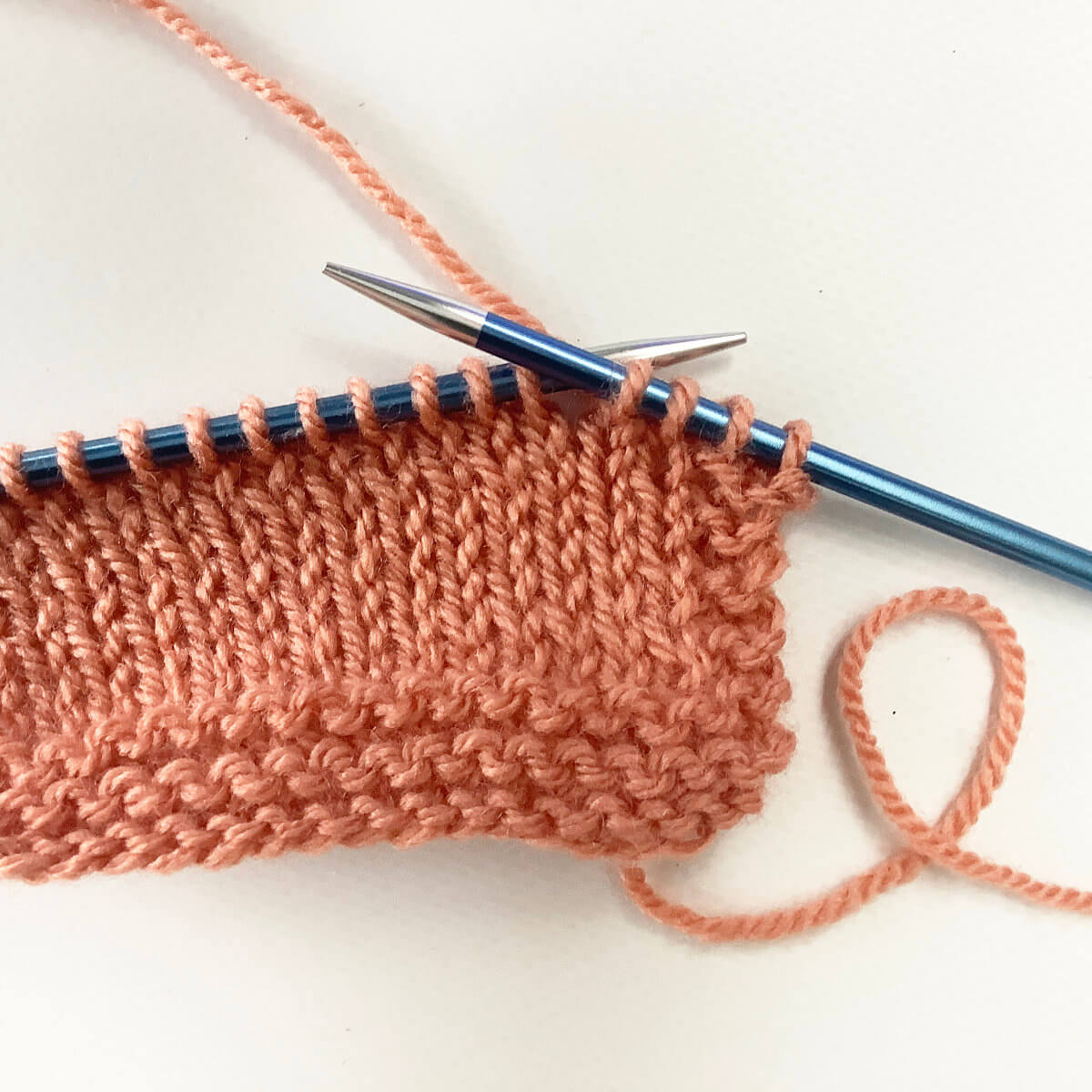 knit 1 below - step 1