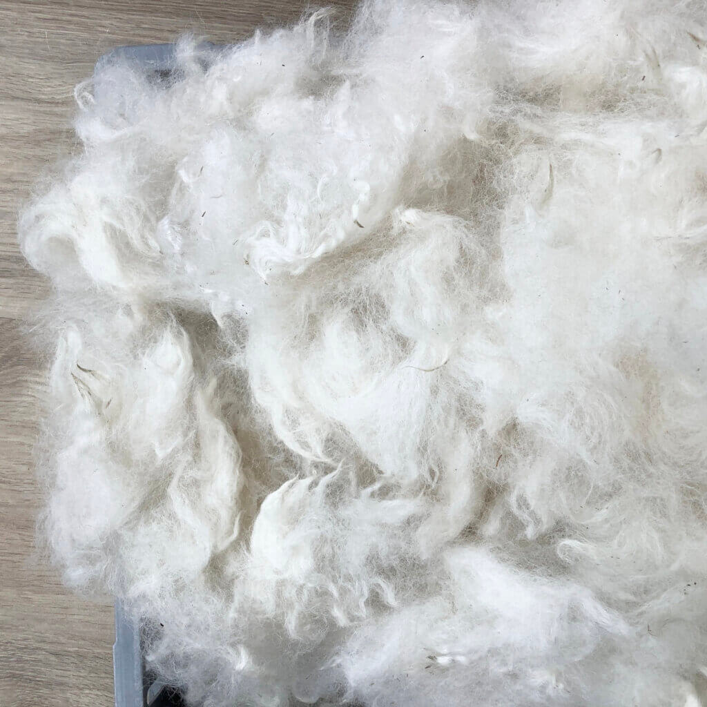 tutorial - preparing alpaca for spinning - La Visch Designs