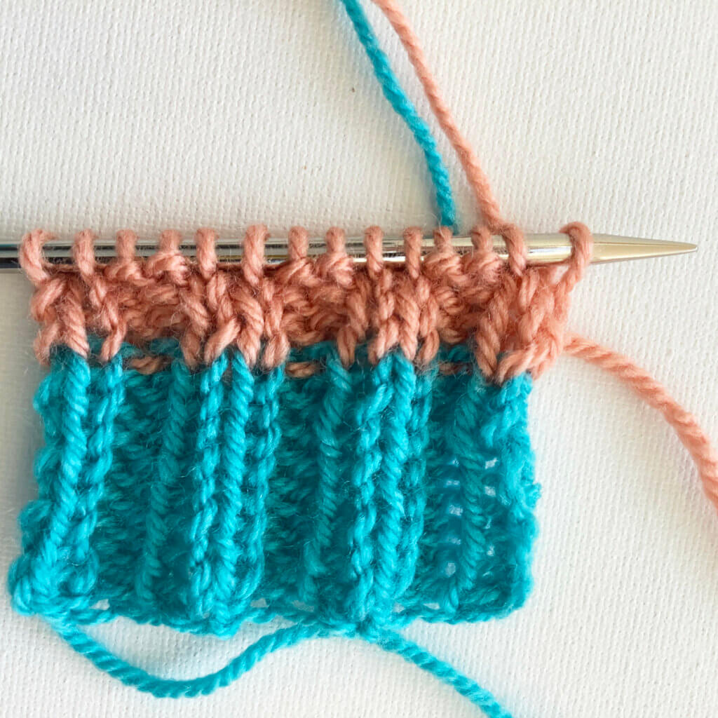 Kinned Rib Collor Pattern tutorial - knitting stripes in rib patterning - La Visch Designs