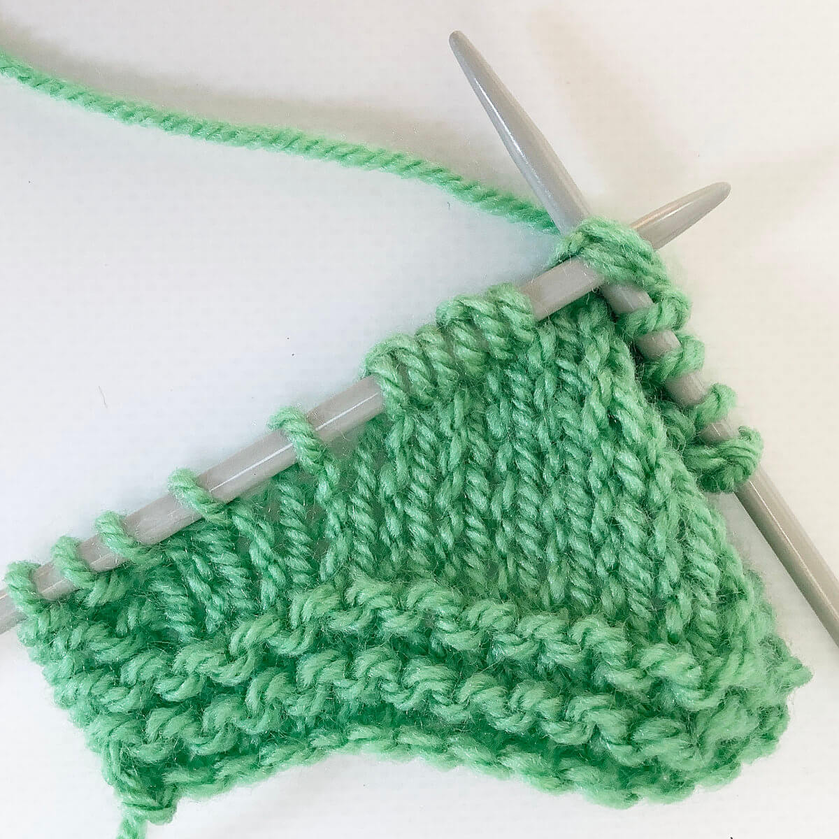 Knitting over the double stitch in German short rows