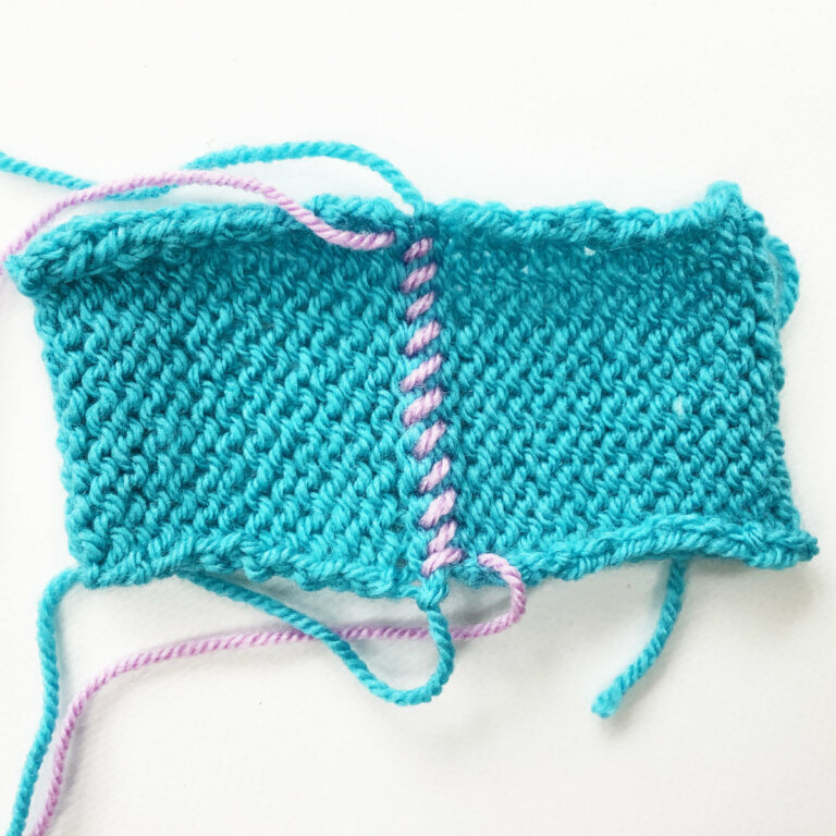 tutorial whip stitch or overcast seaming La Visch Designs