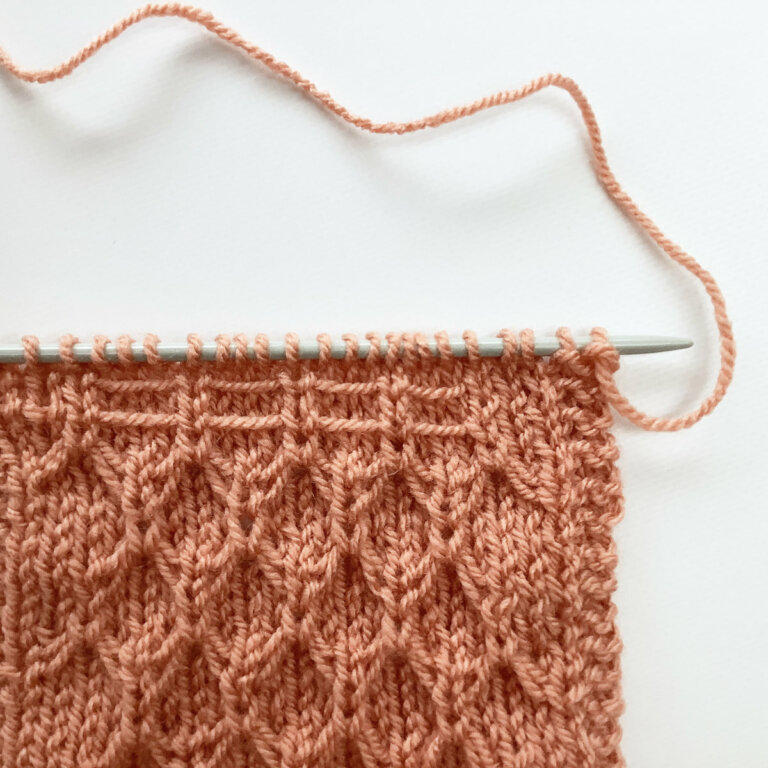 tutorial – working the knit 1 under loose strands (k1 uls) stitch - La ...