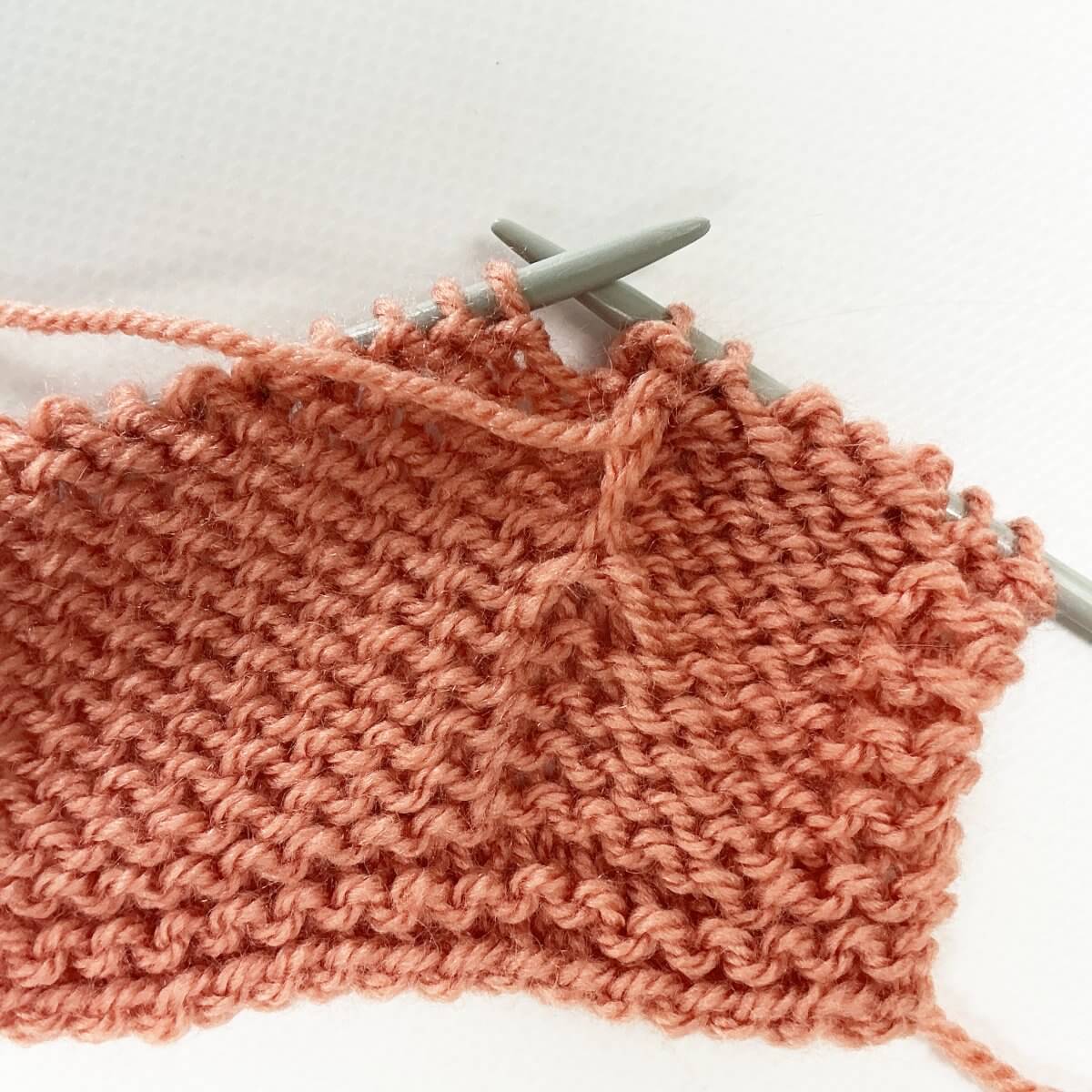 Tuck stitch with lifted purl bump - step 5