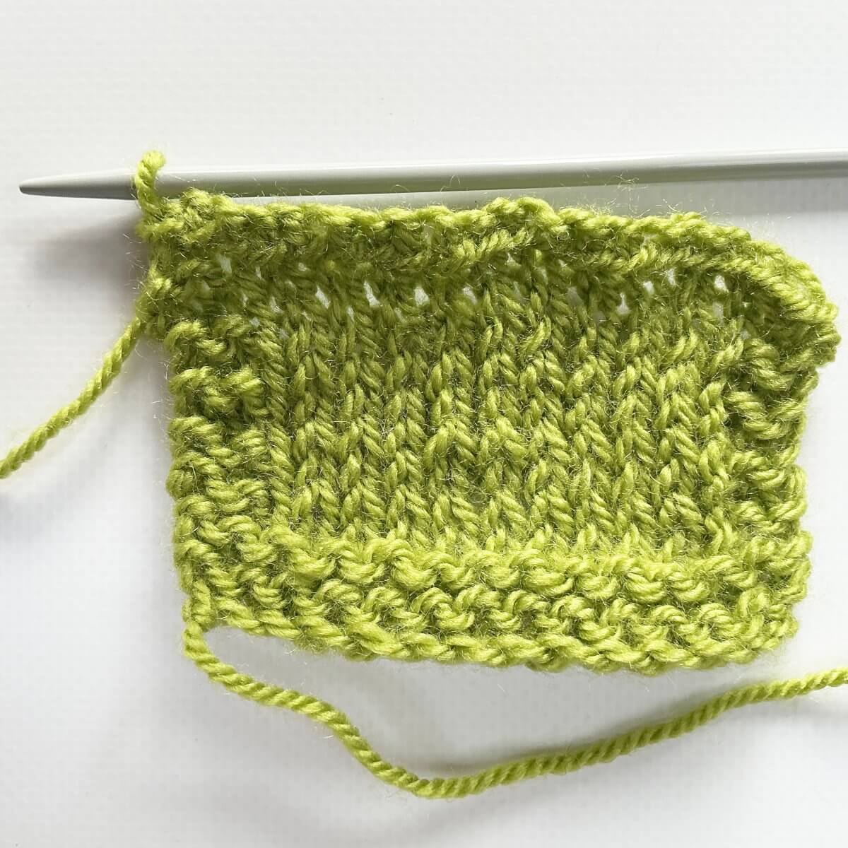 The result from the RS of knitting the yarn over bind-off - version 1