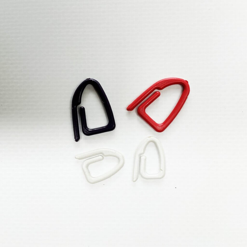 Removable spiral stitch markers